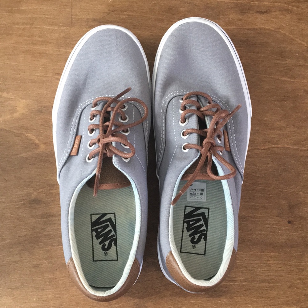 NWOT Vans shoes